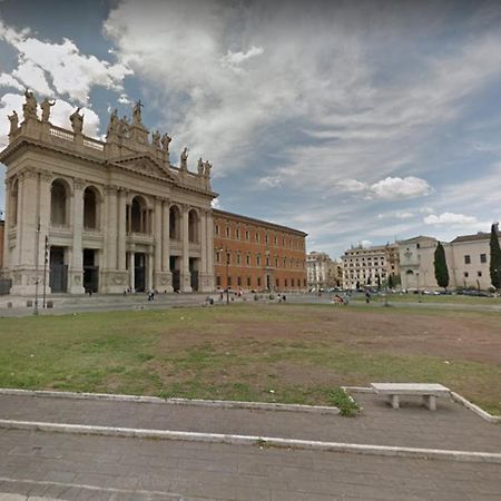 Lovely 4-Bedroom Apartment 30M Sangiovanni Metro Rome Exterior photo