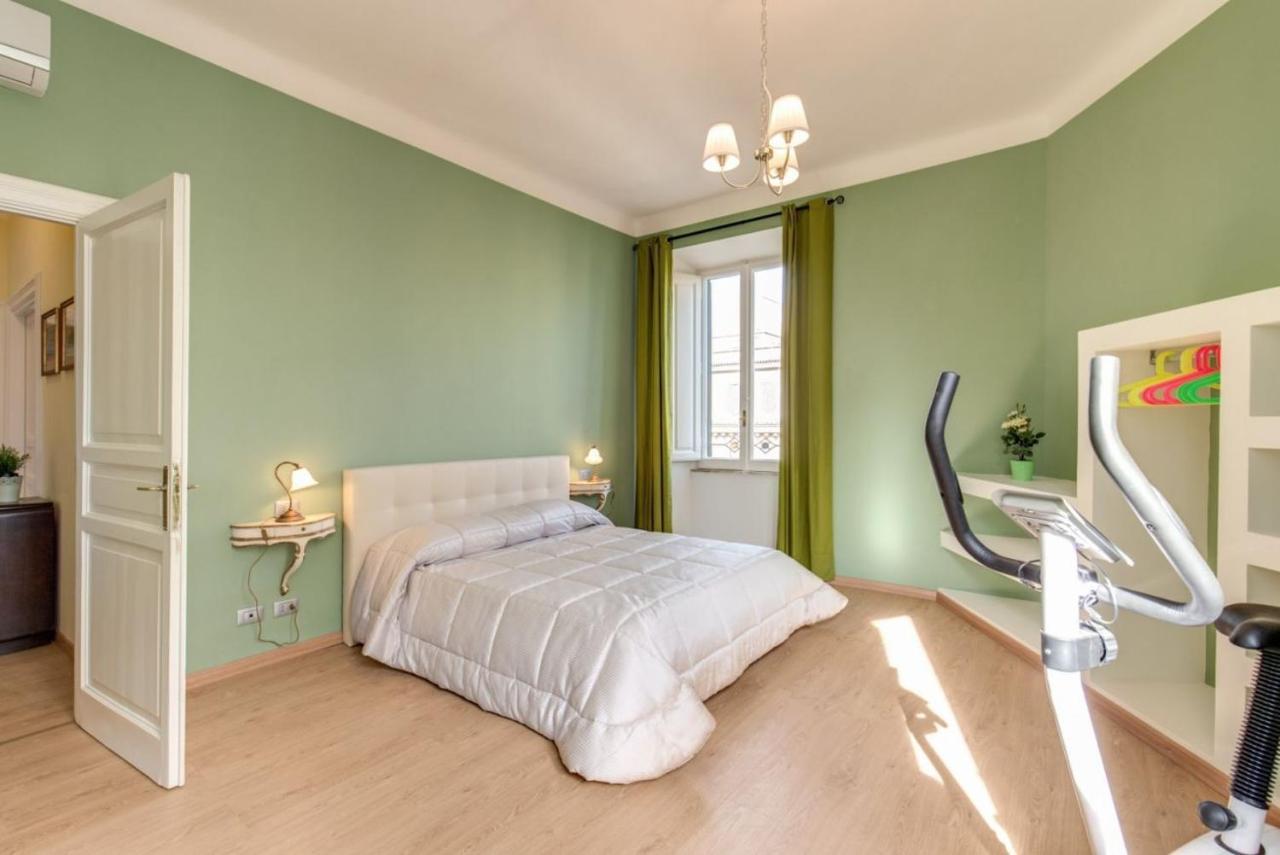 Lovely 4-Bedroom Apartment 30M Sangiovanni Metro Rome Exterior photo